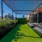 2Nd Floor Luxury In City, Pool, Secure, Wifi